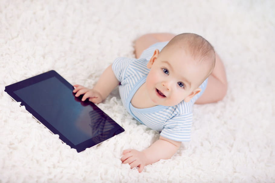Les tablettes brouillent les capacités d’adaptation des tout-petits