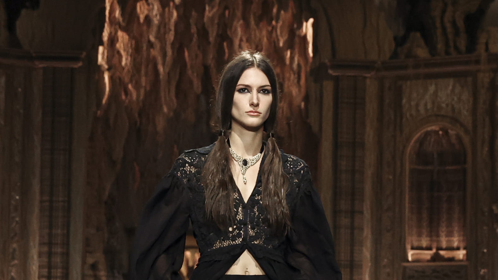 Look 14
