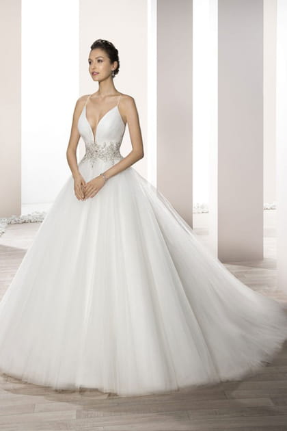 Une robe d&eacute;collet&eacute;e, Demetrios