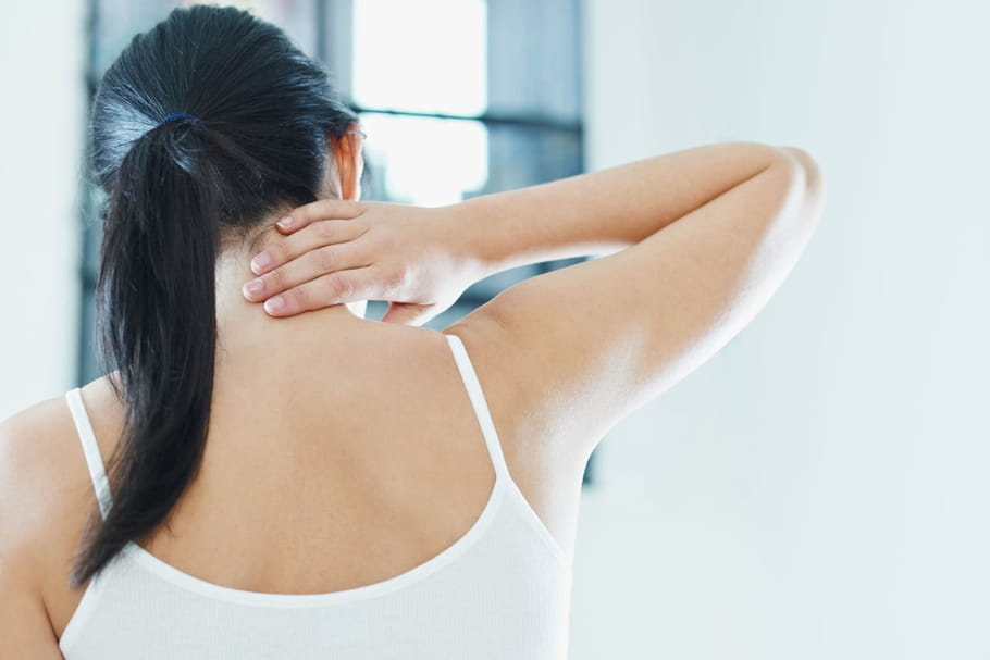 Comment soigner les douleurs du cou et des épaules ?