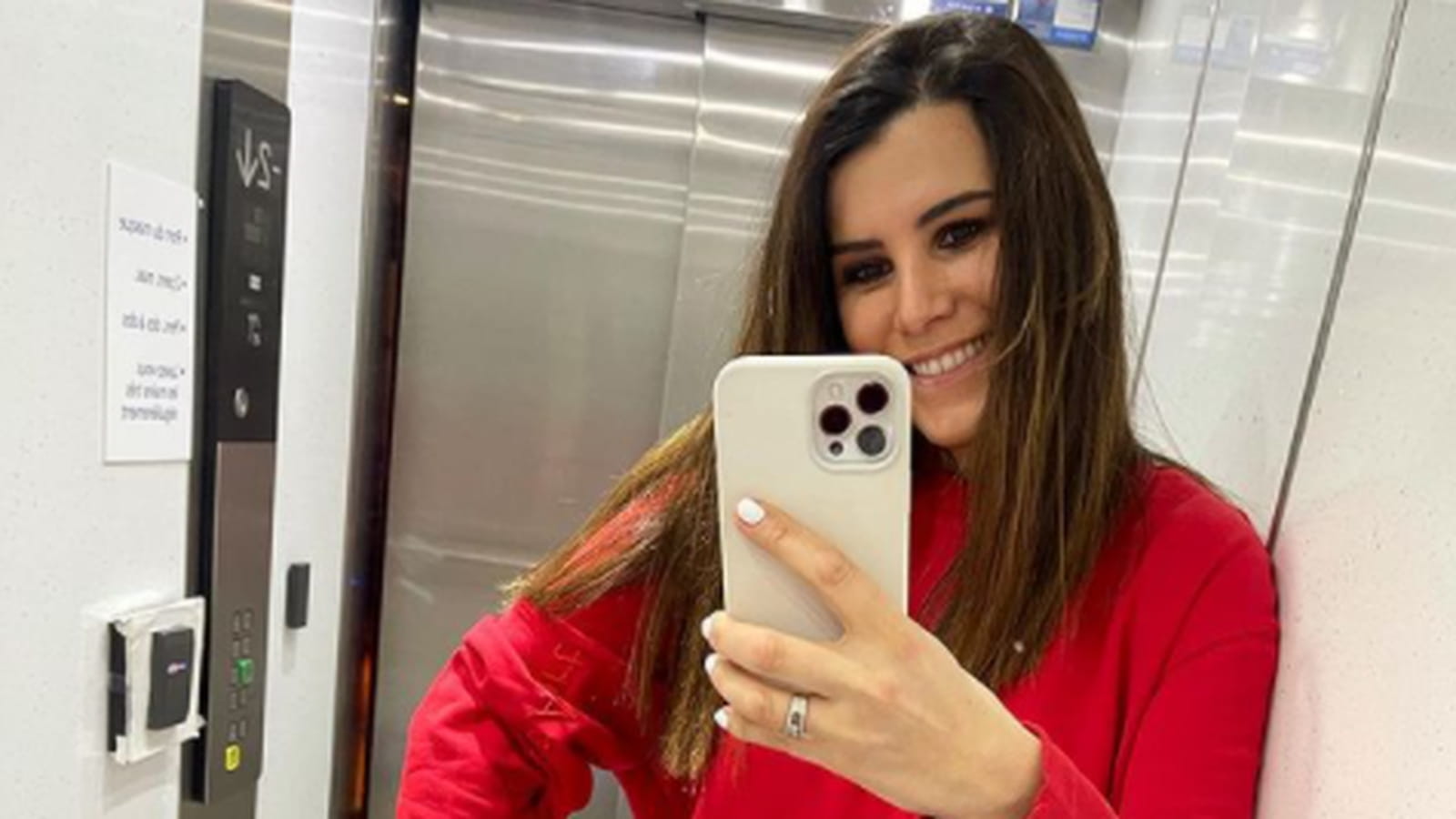Karine Ferri