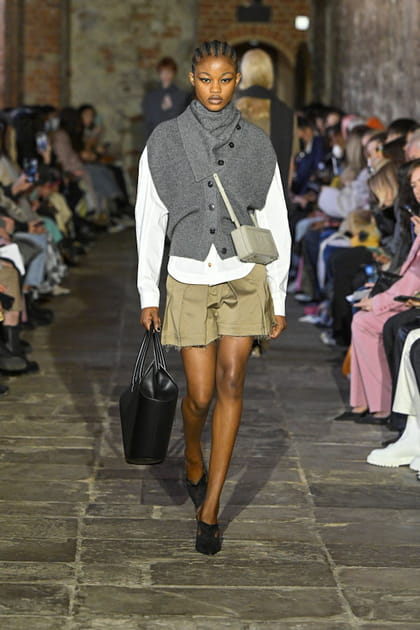 D&eacute;fil&eacute; Eudon Choi automne-hiver 2022-2023