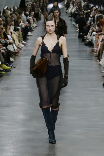 Look 37&nbsp;du d&eacute;fil&eacute; Fendi