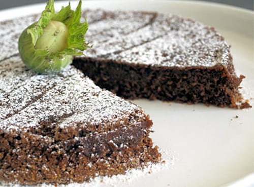 Gâteau moelleux chocolat-noisette