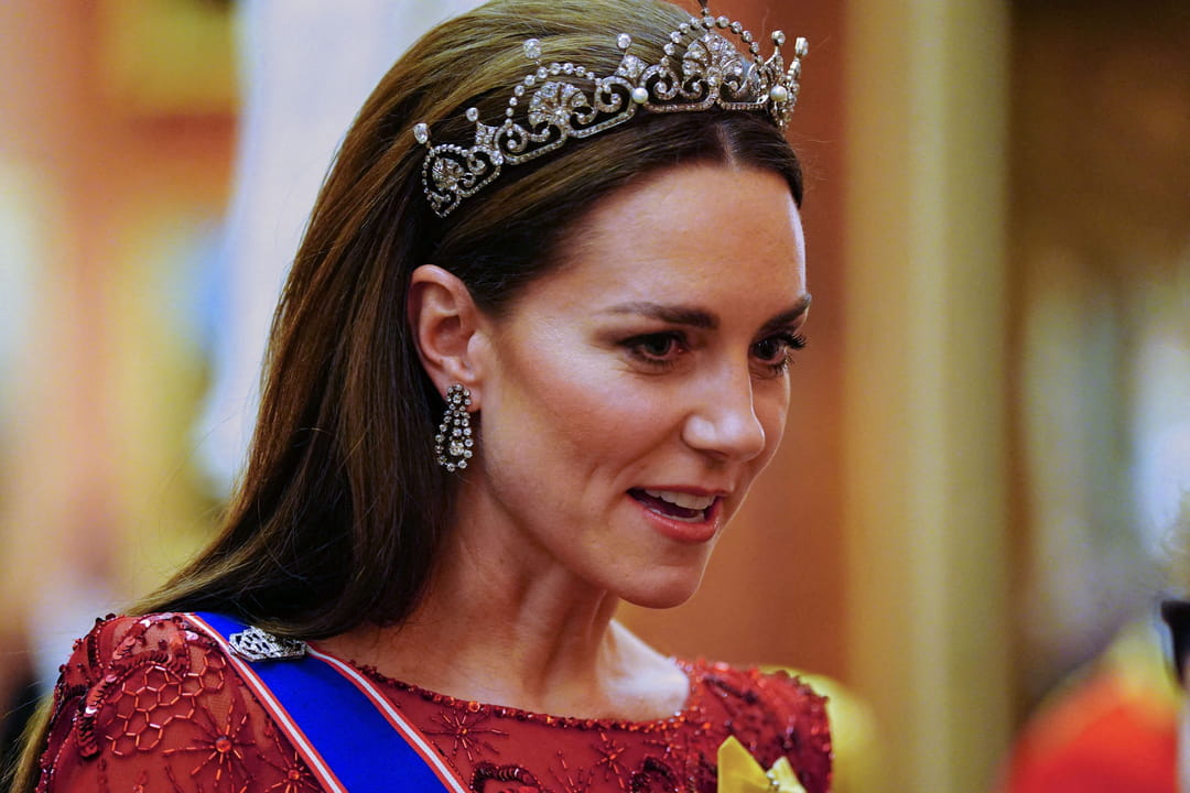 La Coiffure Romantique Avec Tiare De Kate Middleton