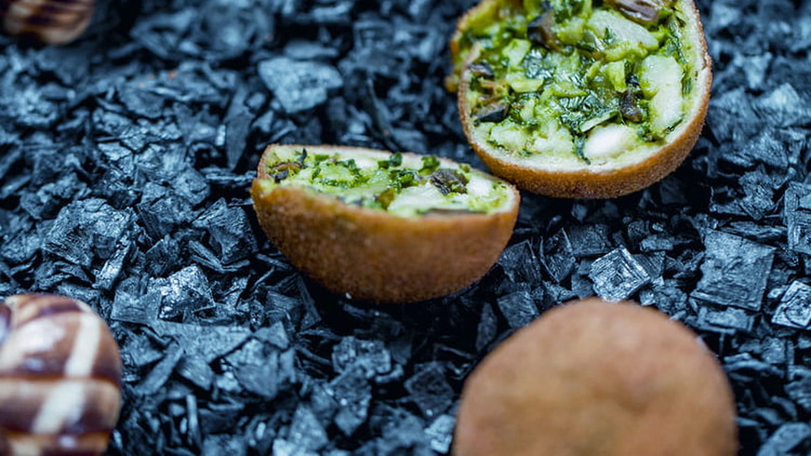 Keftédès d'escargot, condiment persil-raifort