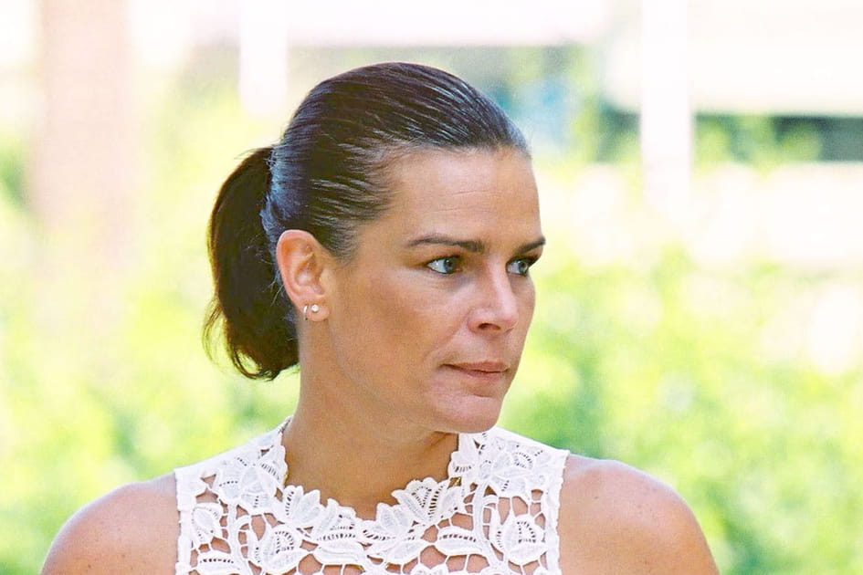 La queue de cheval mi-haute de St&eacute;phanie de Monaco