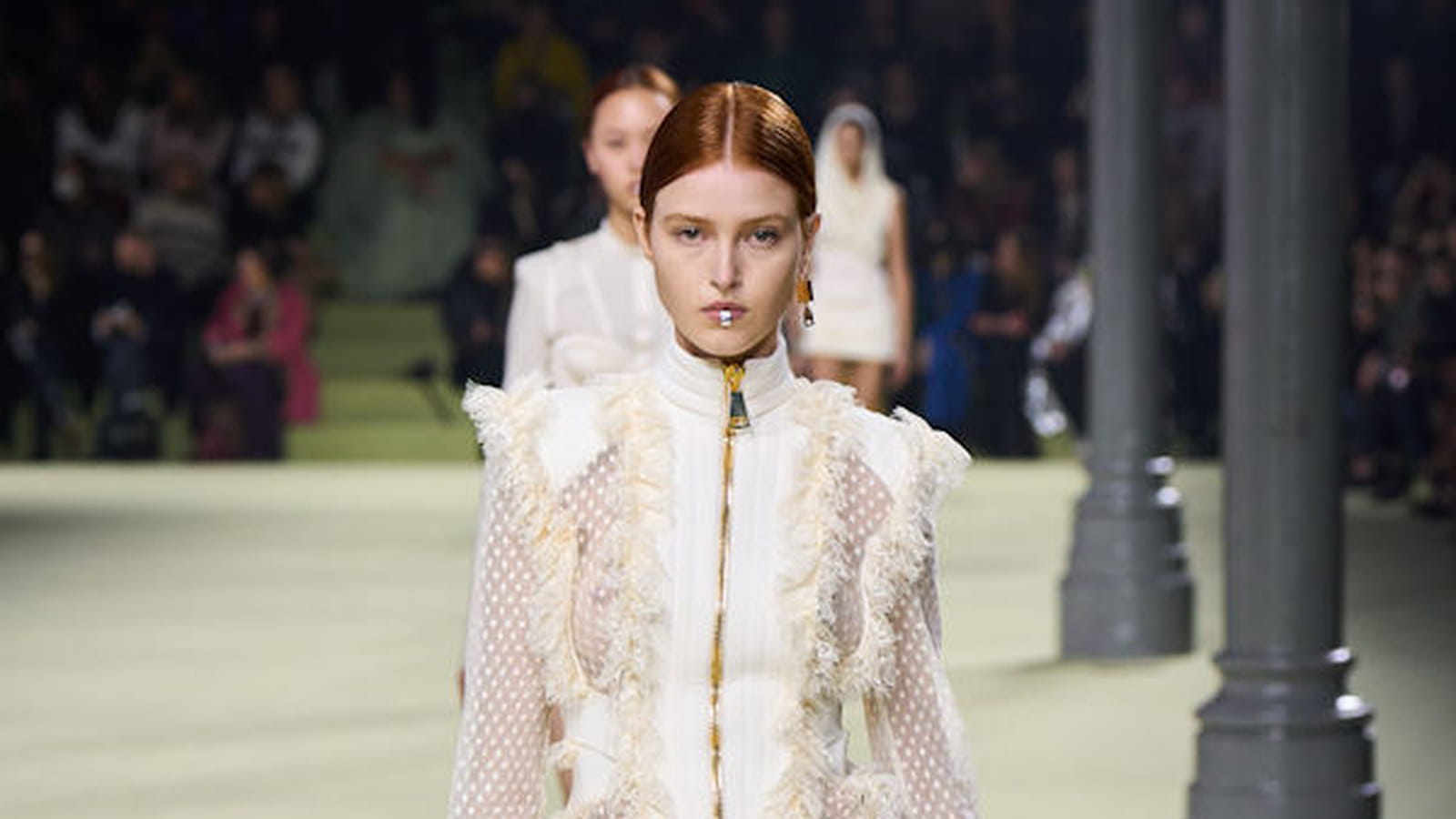 Look 39