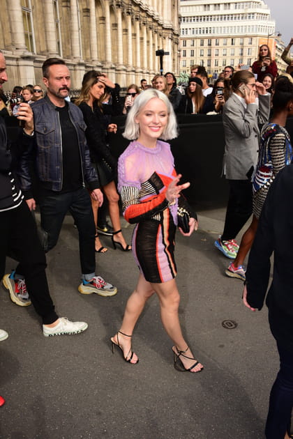 Zara Larsson au d&eacute;fil&eacute; Balmain