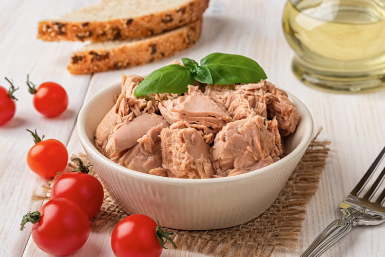 Les meilleures recettes avec une bo&icirc;te de thon : salade, quiche, rillettes...