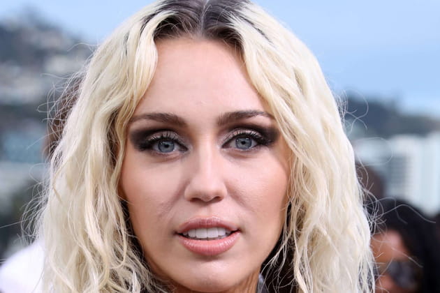 Miley Cyrus "r&eacute;curait des toilettes" avant de devenir c&eacute;l&egrave;bre