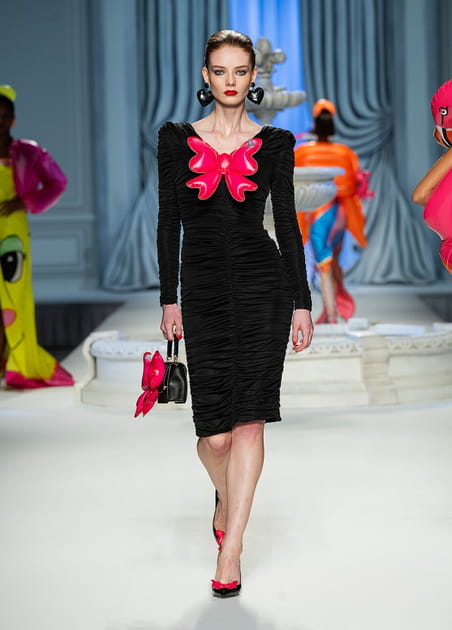 Look 48&nbsp;du d&eacute;fil&eacute; Moschino