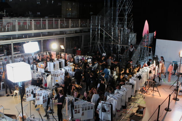 Emportées par la foule des backstages