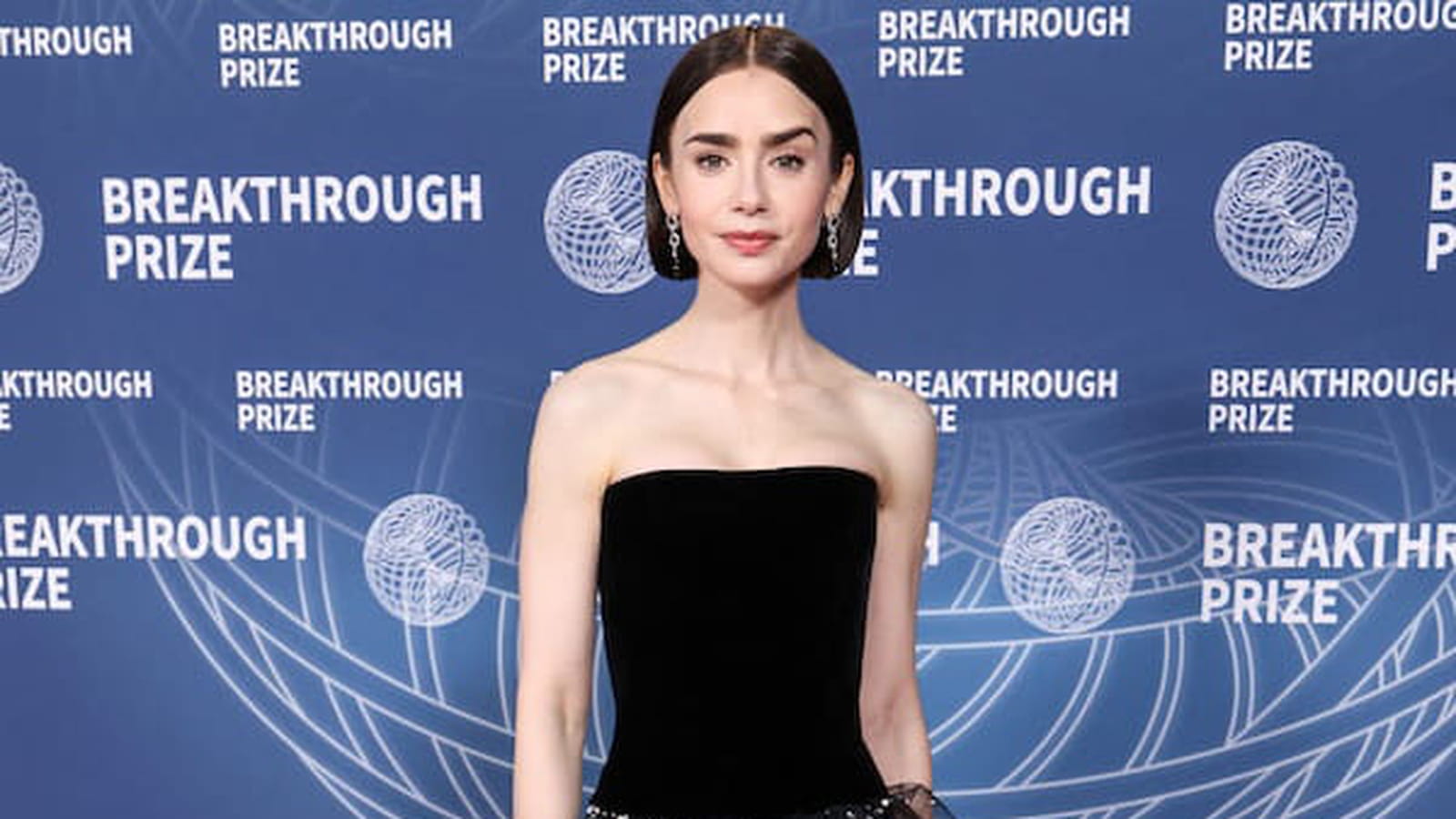 Lily Collins