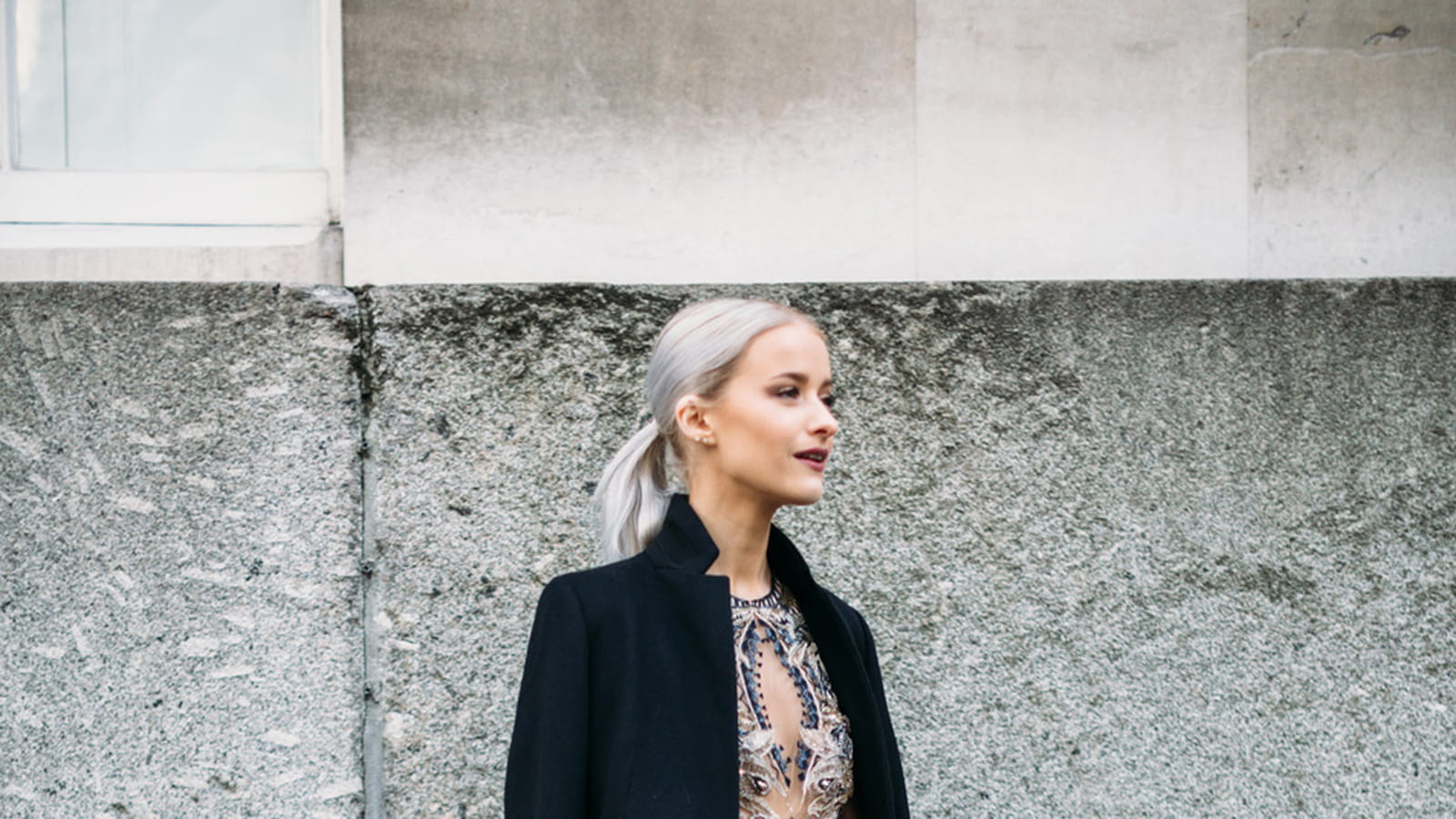 Le chic manteau noir