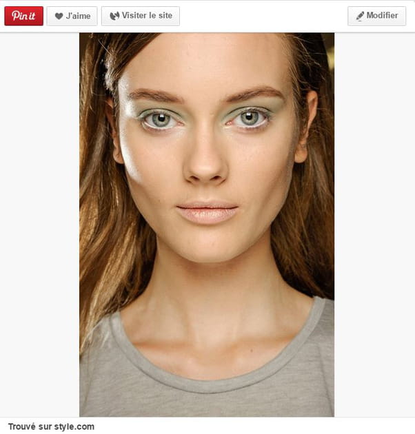 Regard n&eacute;buleux