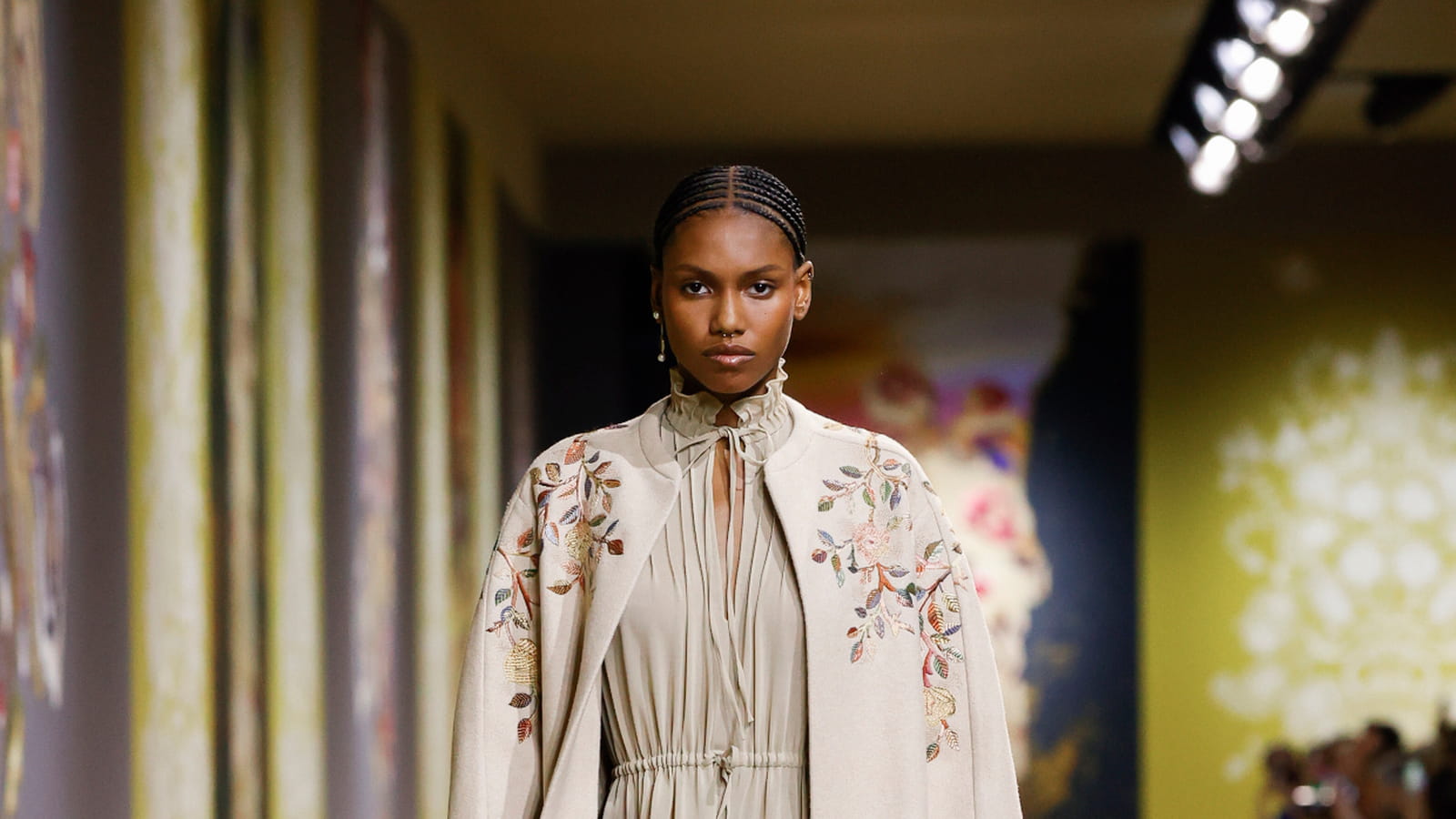 Look 12