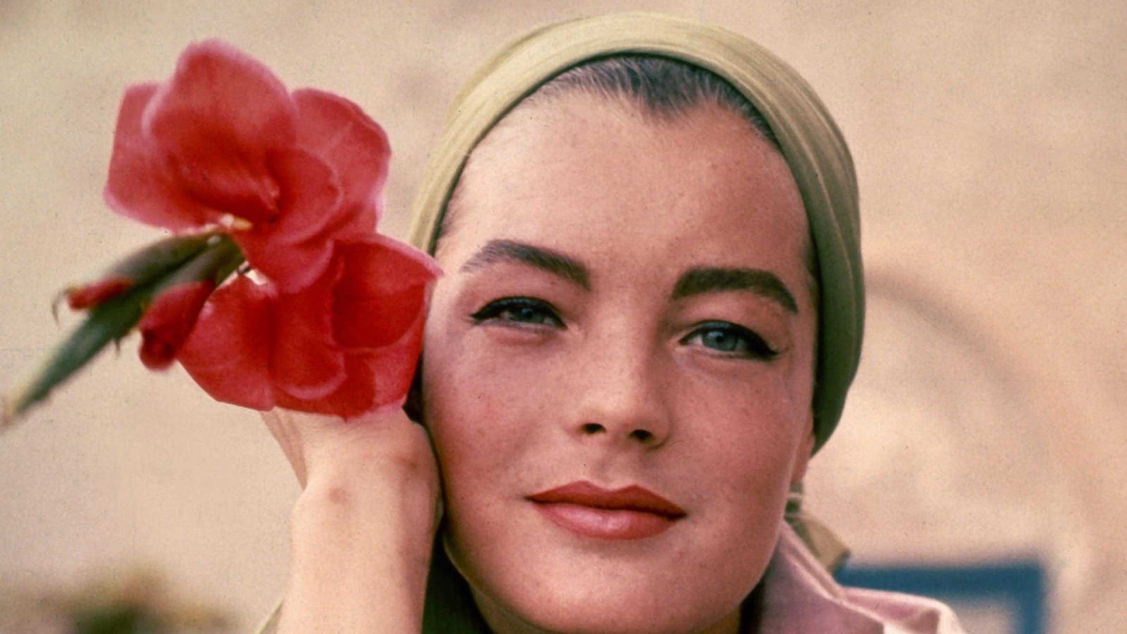 Une fille en fleur