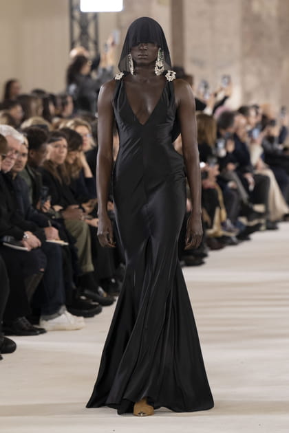 Look 31&nbsp;du d&eacute;fil&eacute;&nbsp;Schiaparelli haute couture&nbsp;printemps-&eacute;t&eacute; 2024