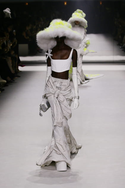 Look 52&nbsp;du d&eacute;fil&eacute; Fendi