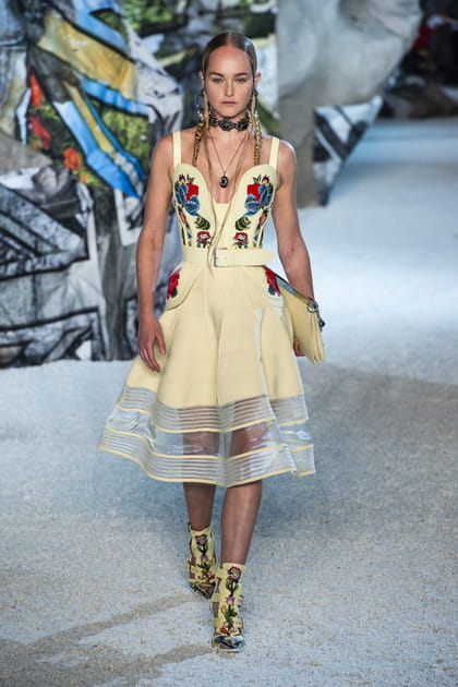 D&eacute;fil&eacute; Alexander McQueen