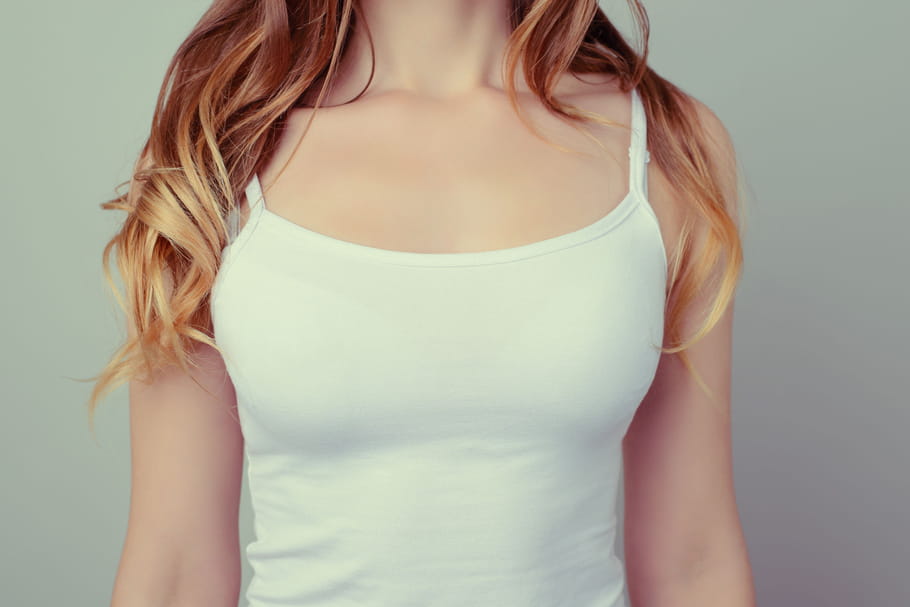 Ptôse mammaire : quelle prise en charge quand les seins tombent ?