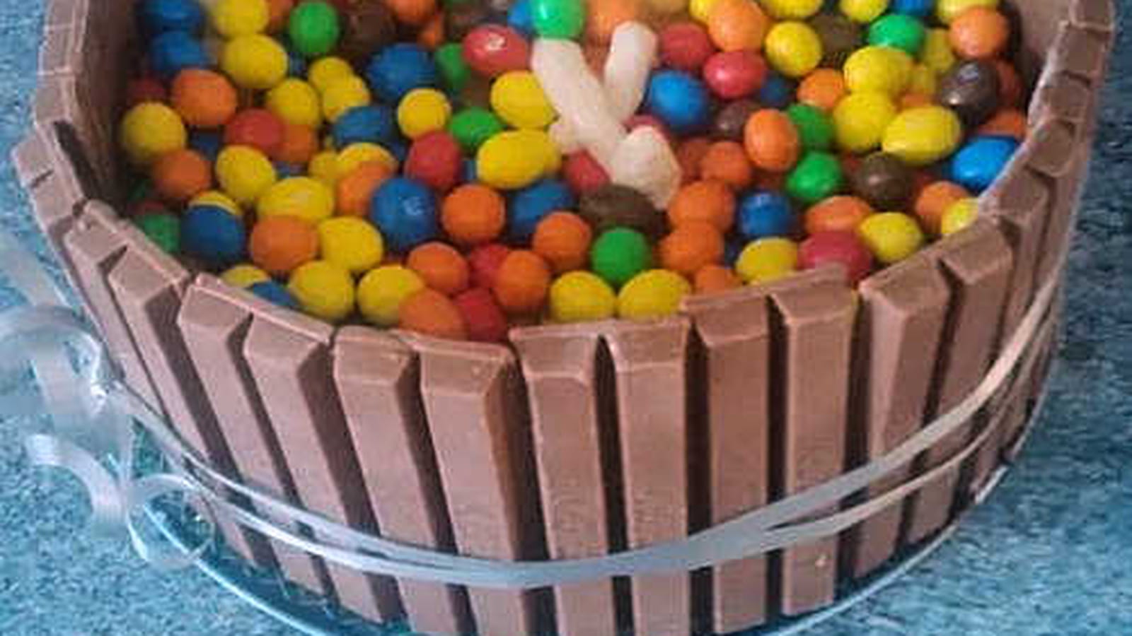 Gâteau d'anniversaire M&M's
