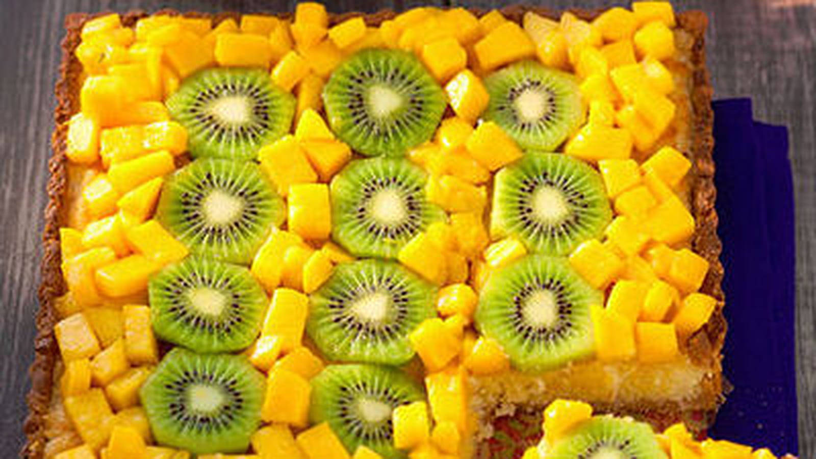 Tarte kiwi-mangue et noix de coco