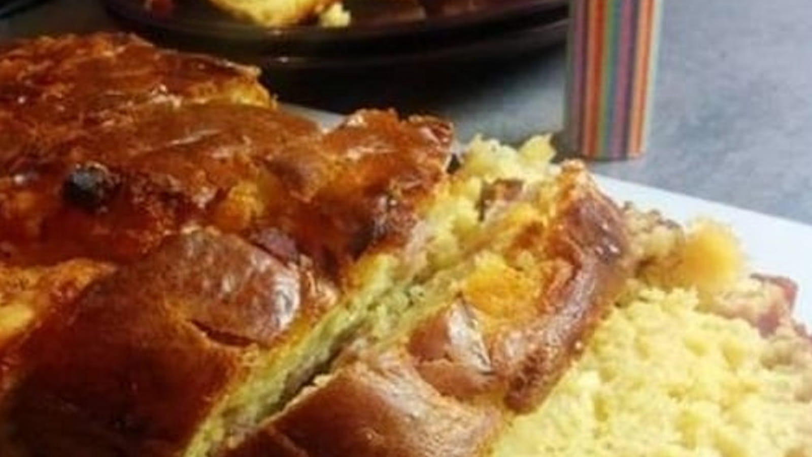 Cake aux oignons caramélisés, jambon et pavé d'Affinois