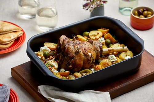 Gigot d'agneau à la feta, aux olives et au fenouil