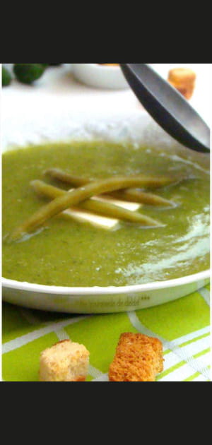 Soupe aux haricots, courgette et Kiri