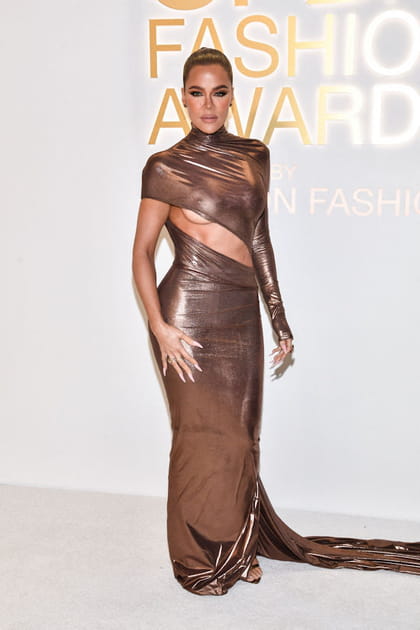 Khloé Kardashian en robe marron ajourée LaQuan Smith
