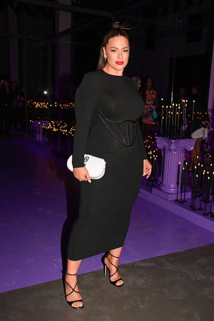 Ashley Graham au défilé Versace