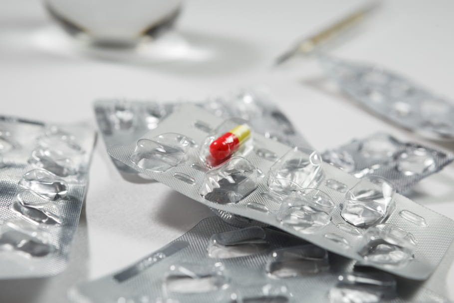 Traitements de l'acné : les rétinoïdes (isotrétinoine)