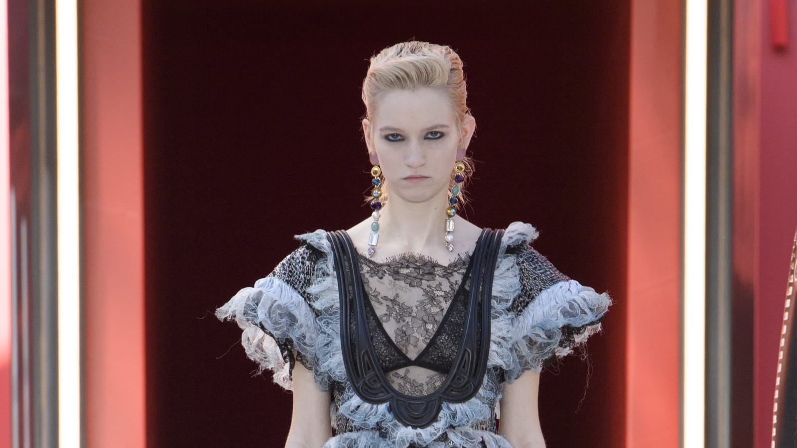 Look 19