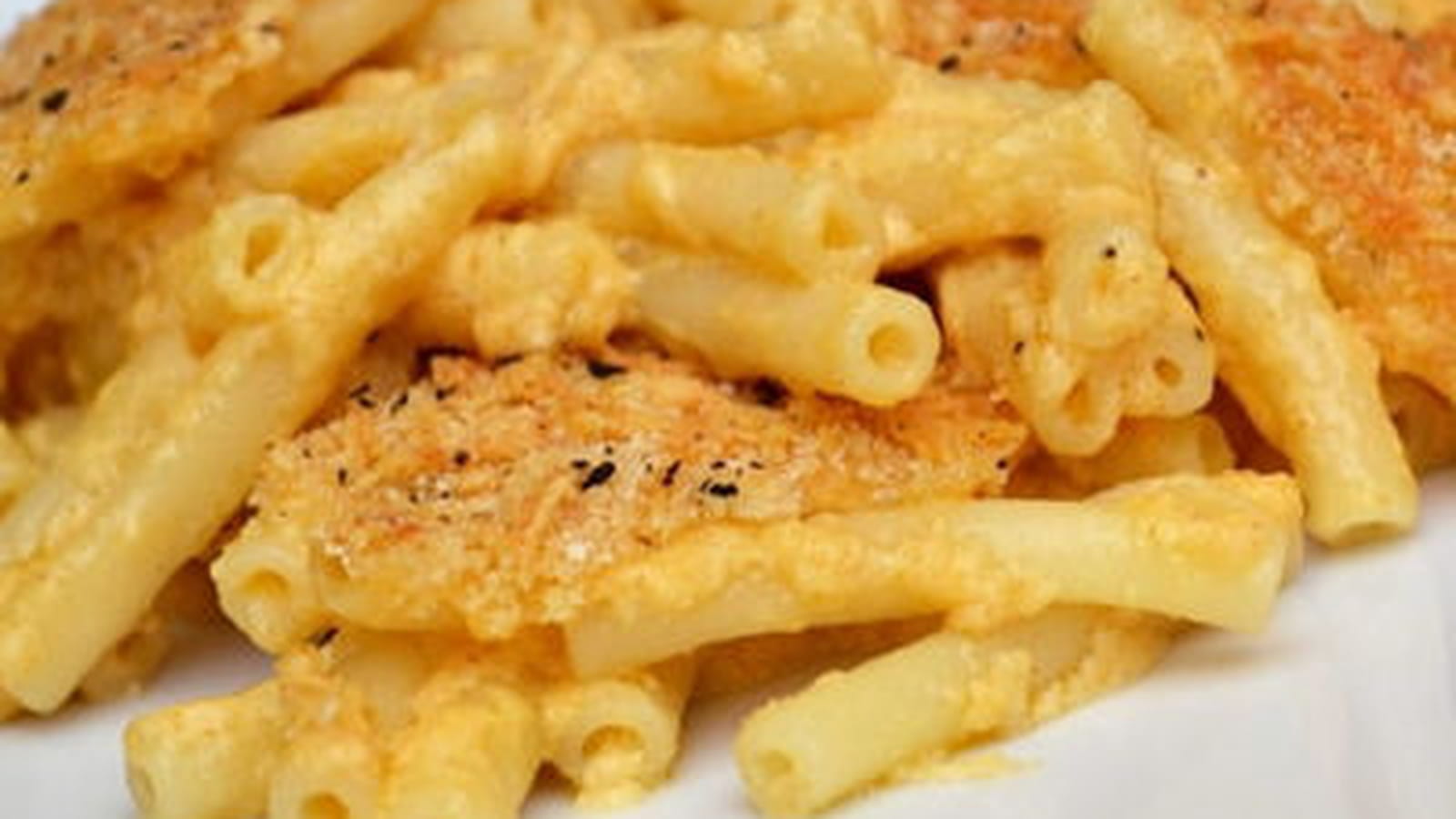Gratin de macaroni au cheddar ou Mac and cheese