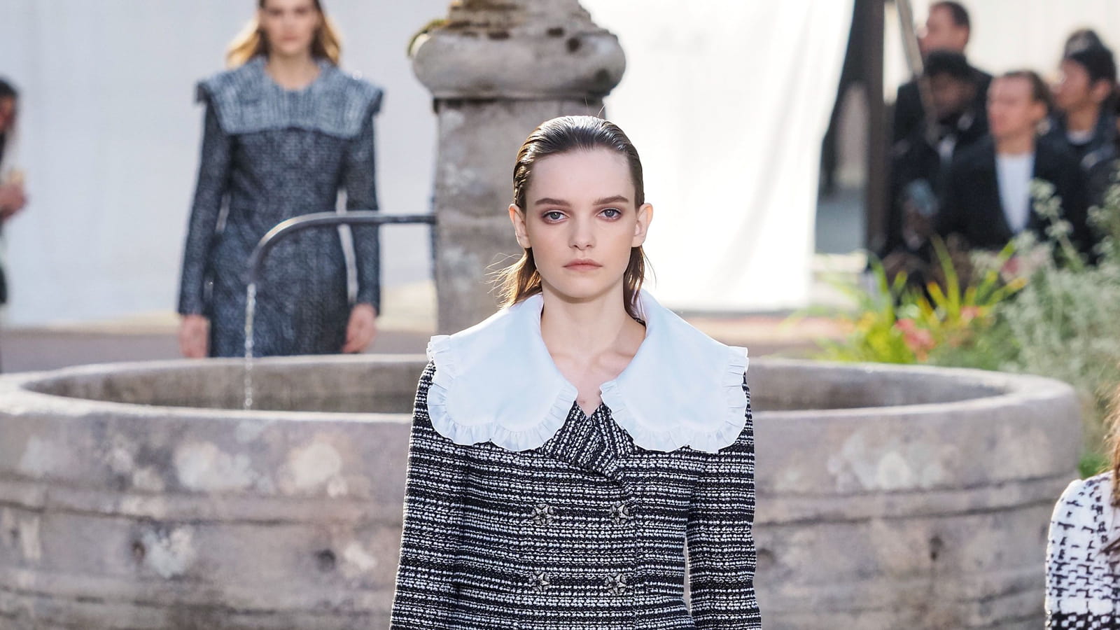 Look 7
