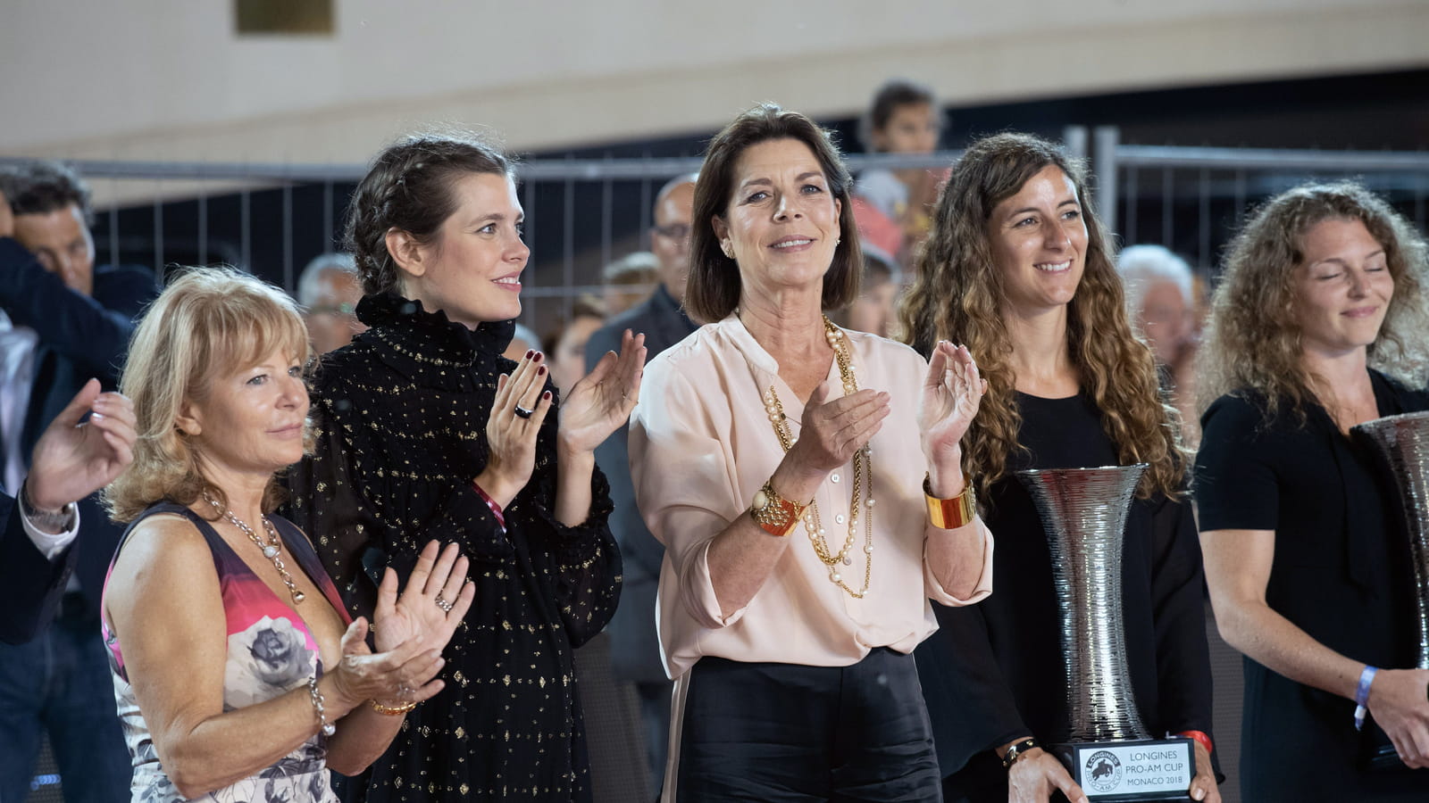 Charlotte Casiraghi, Caroline de Monaco