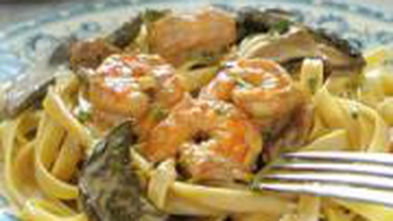 Tagliatelles crevettes et crème aux champignons