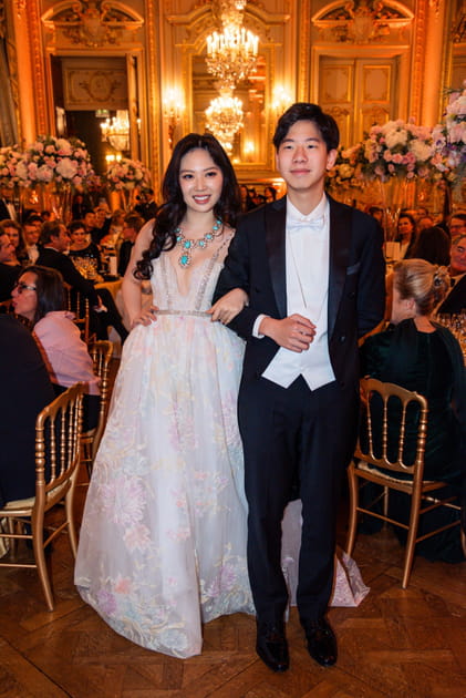 Jasmine Yen et son cavalier James Yen au Bal des Débutantes