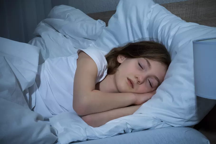 Sommeil enfant : combien d'heures de sommeil selon son âge ?