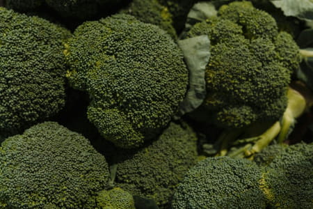 huile-de-brocoli-cheveux