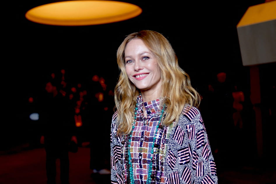 Vanessa Paradis, resplendissante avec ses cils XXL