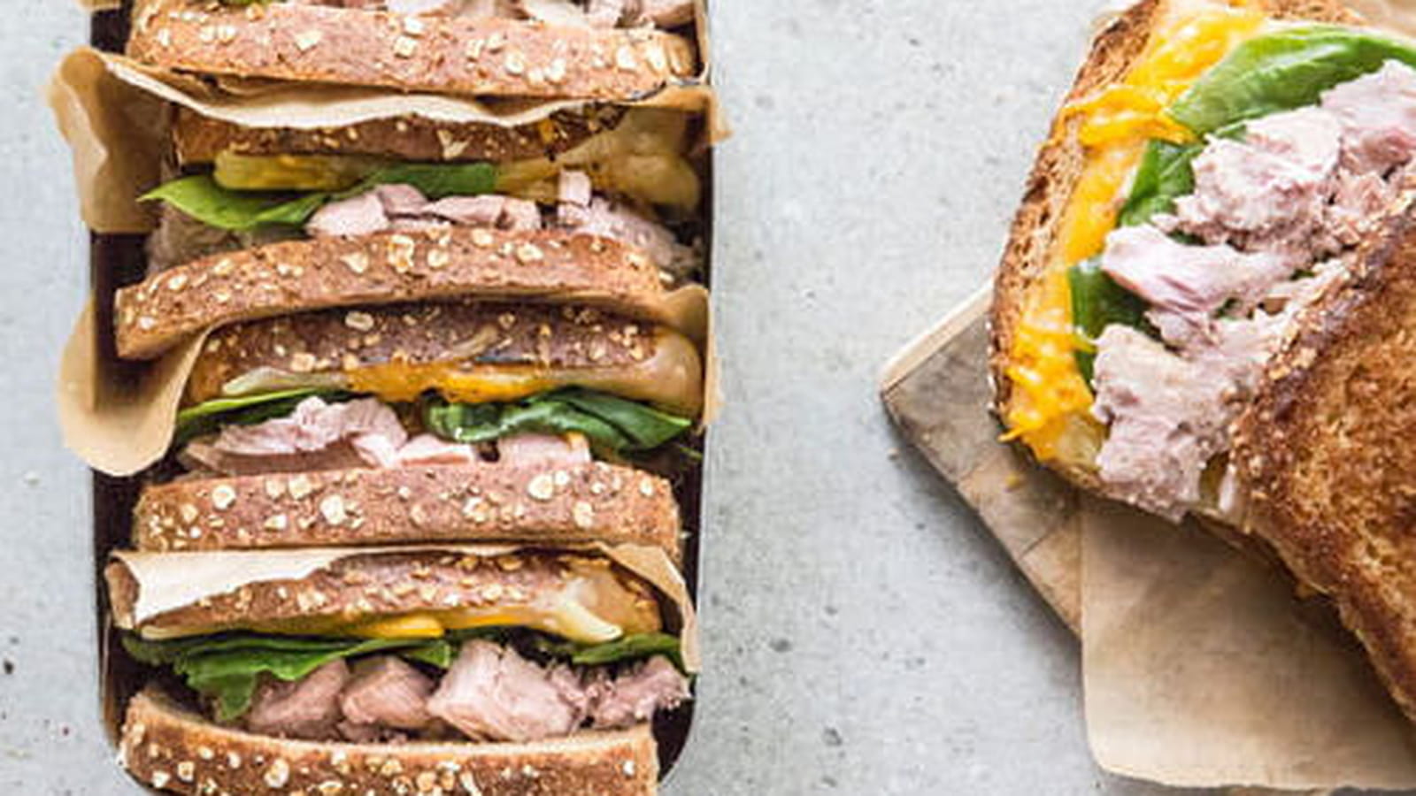 Grilled cheese et tuna aux épinards