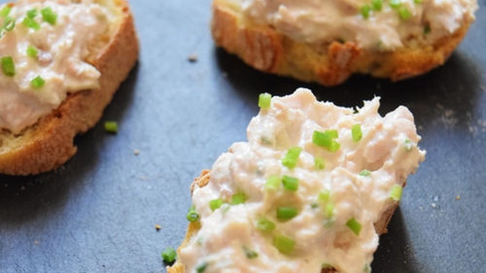 Rillettes de thon à la ciboulette