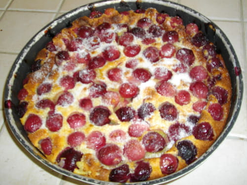 Clafoutis aux cerises parfumé au rhum