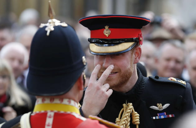 Le prince Harry, on le regarde dans les yeux, compris ?
