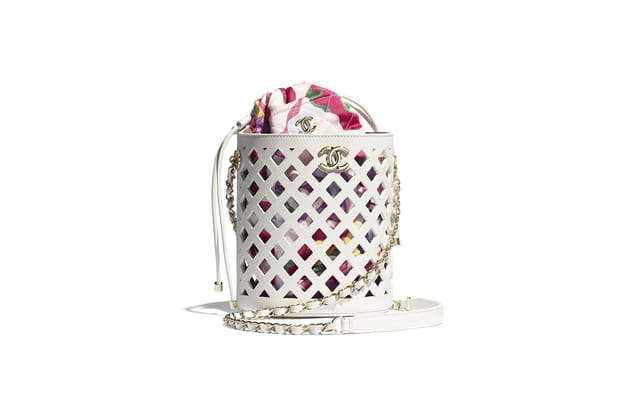 Sac &agrave; main en cuir blanc de Chanel