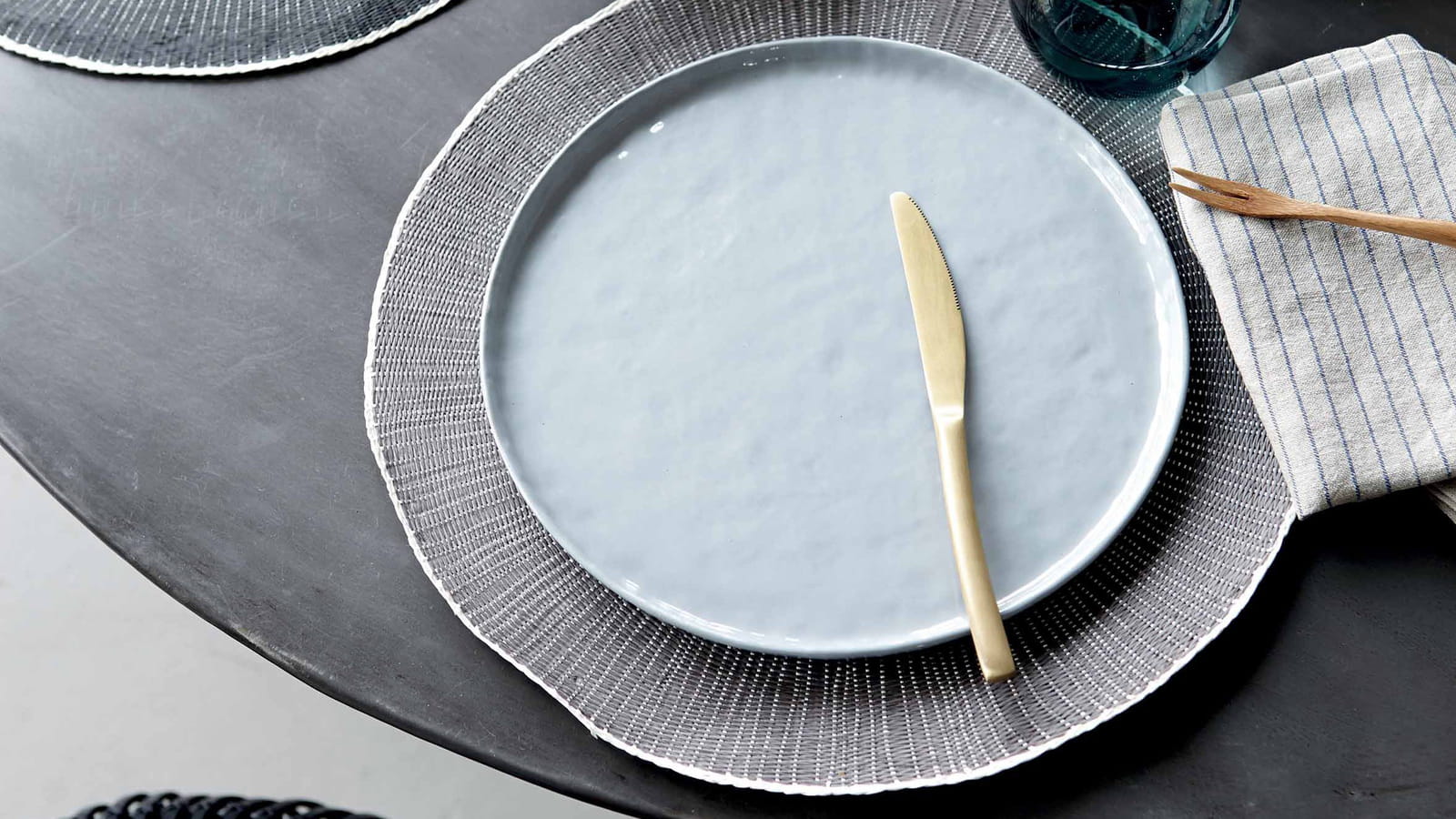 Assiette en grès Fleux