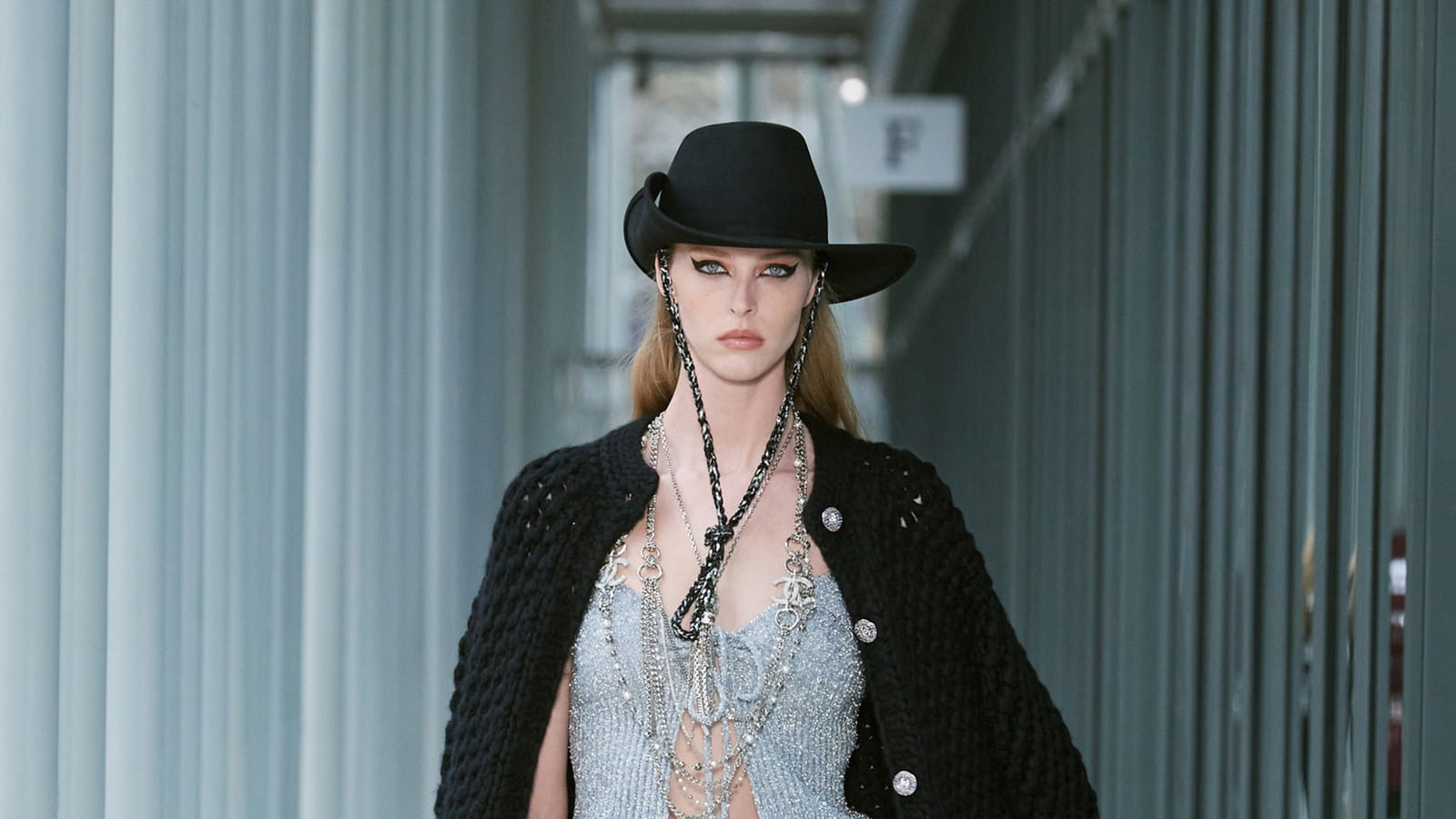 Look 35